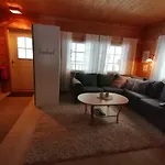 Velhonkieppi فيلة *